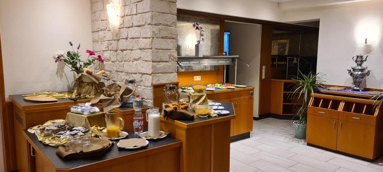 Hotel Strand-cafe 3*